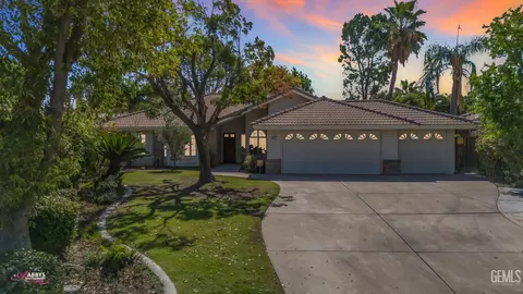 5102 Swaps Ct, Bakersfield, CA 93312