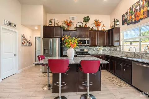 3602 Clover Valley Ln, Shafter, CA 93263 photo 12