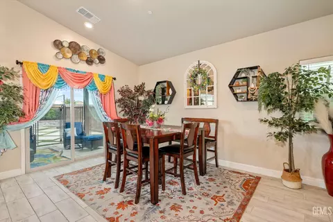 3602 Clover Valley Ln, Shafter, CA 93263 photo 9