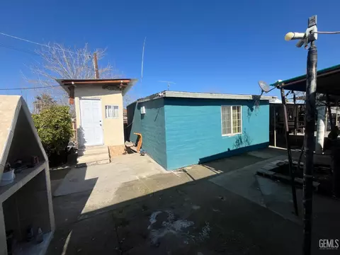 207 Fillmore St, Taft, CA 93268 photo 8