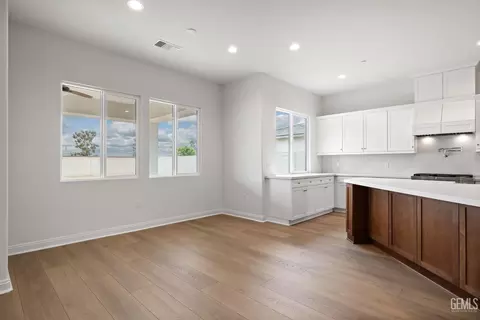 3711 Pathway Ct, Bakersfield, CA 93311 photo 13