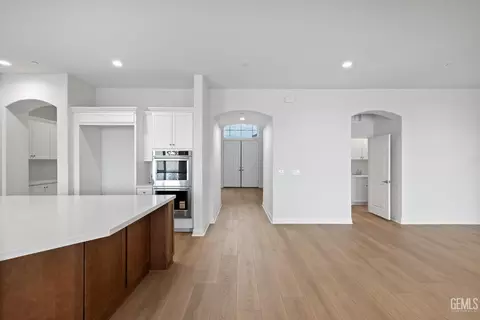 3711 Pathway Ct, Bakersfield, CA 93311 photo 7