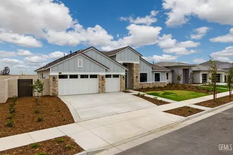 3711 Pathway Ct, Bakersfield, CA 93311 photo 2