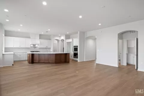 3711 Pathway Ct, Bakersfield, CA 93311 photo 12