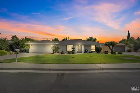 5009 Stormy Ct, Bakersfield, CA 93309