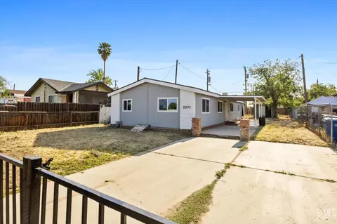 5501 Weedpatch Hwy, Bakersfield, CA 93307 photo 2