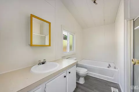 5501 Weedpatch Hwy, Bakersfield, CA 93307 photo 10