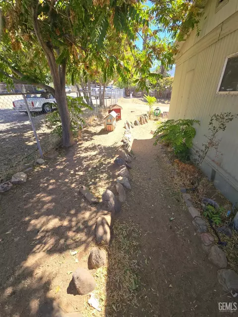 5323 Hooper Rd, Weldon, CA 93283 photo 22