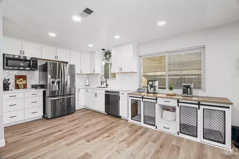 302 Pilgrim Ave, Taft, CA 93268 photo 12