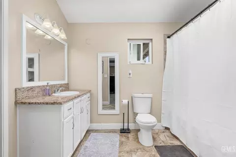 302 Pilgrim Ave, Taft, CA 93268 photo 35