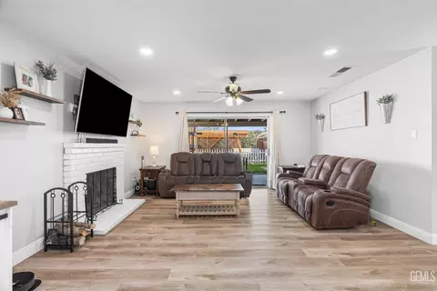302 Pilgrim Ave, Taft, CA 93268 photo 17