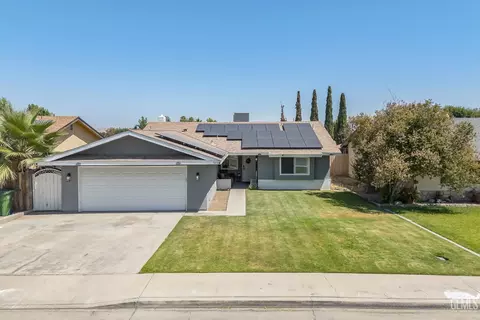 302 Pilgrim Ave, Taft, CA 93268 photo 2