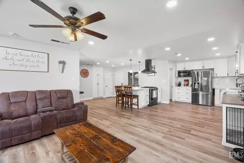 302 Pilgrim Ave, Taft, CA 93268 photo 19