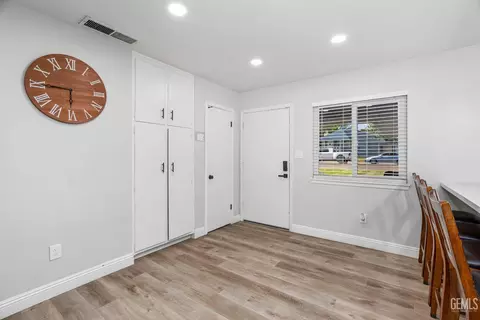 302 Pilgrim Ave, Taft, CA 93268 photo 7