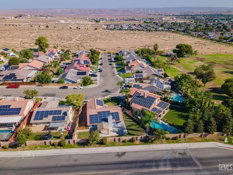 View/Area - 704 Mallory Ct, Taft, CA 93268 photo 4 of 4