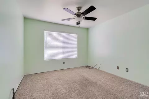 Bedroom - 704 Mallory Ct, Taft, CA 93268 photo 7 of 7