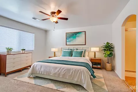Bedroom - 704 Mallory Ct, Taft, CA 93268 photo 1 of 7