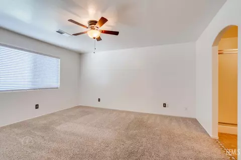 Bedroom - 704 Mallory Ct, Taft, CA 93268 photo 2 of 7