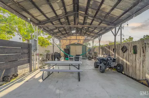 211 Montview Ave, Taft, CA 93268 photo 10