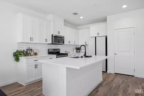 Other - 7506 Linden Tree Ave, Bakersfield, CA 93313 photo 5 of 11