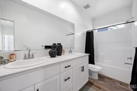 Other - 7506 Linden Tree Ave, Bakersfield, CA 93313 photo 8 of 11