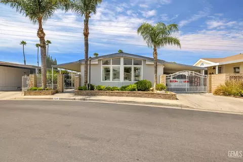 728 Underwood Ct, Bakersfield, CA 93301