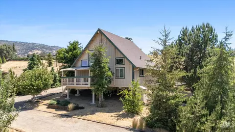 23740 Lakeview Dr, Tehachapi, CA 93561 photo 1