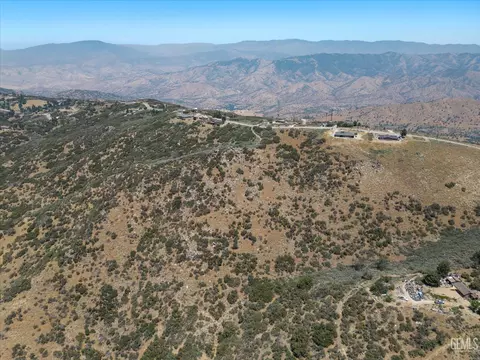 23841 El Rancho, Tehachapi, CA 93561 photo 6
