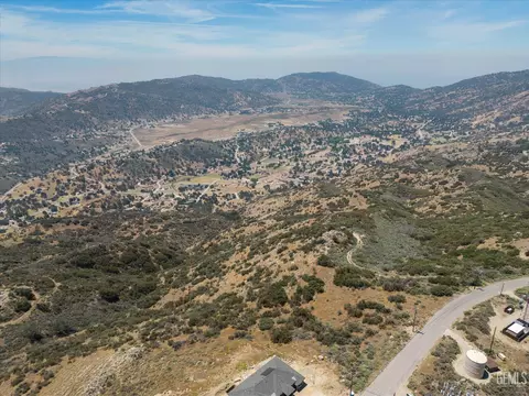 23841 El Rancho, Tehachapi, CA 93561 photo 7
