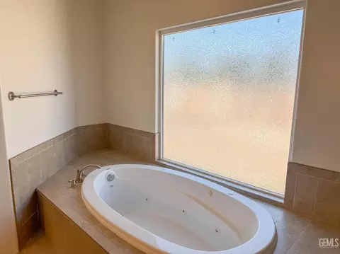 10233 Azimuth St, Bakersfield, CA 93306 photo 32