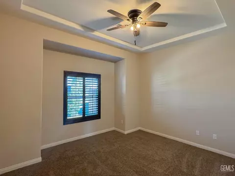 10233 Azimuth St, Bakersfield, CA 93306 photo 16