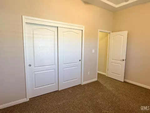 10233 Azimuth St, Bakersfield, CA 93306 photo 17