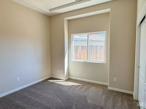 10233 Azimuth St, Bakersfield, CA 93306 photo 18