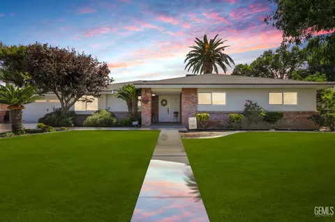700 Partridge Ave, Bakersfield, CA 93309