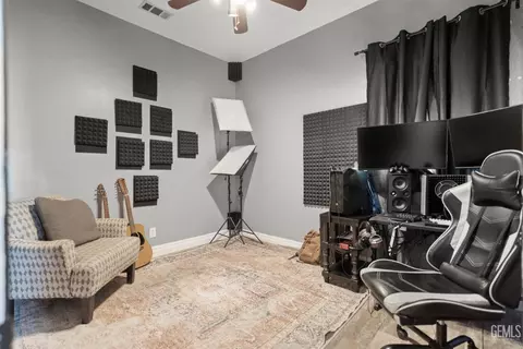 Other - 214 Monroe St, Taft, CA 93268 photo 9 of 15