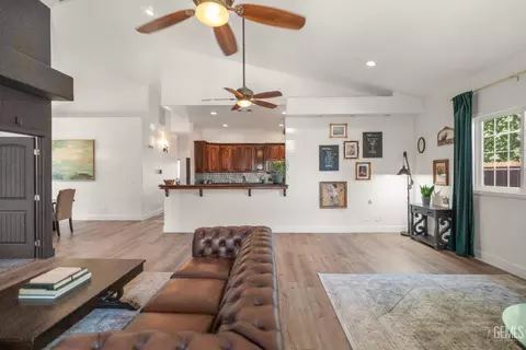 Other - 214 Monroe St, Taft, CA 93268 photo 4 of 15