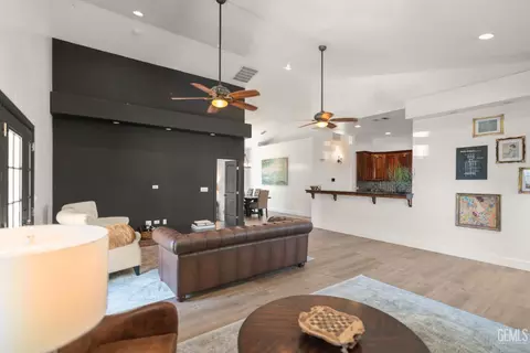 Other - 214 Monroe St, Taft, CA 93268 photo 1 of 15