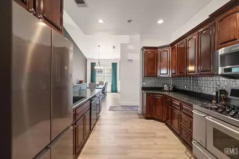 Other - 214 Monroe St, Taft, CA 93268 photo 6 of 15