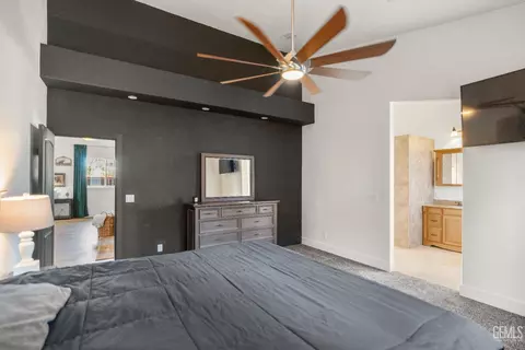 Bedroom - 214 Monroe St, Taft, CA 93268 photo 2 of 2