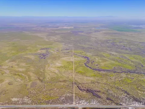 11484 Corcoran Rd, Wasco, CA 93280 photo 9