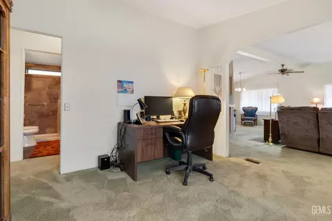 80 Eagle Ln, Bakersfield, CA 93308 photo 17