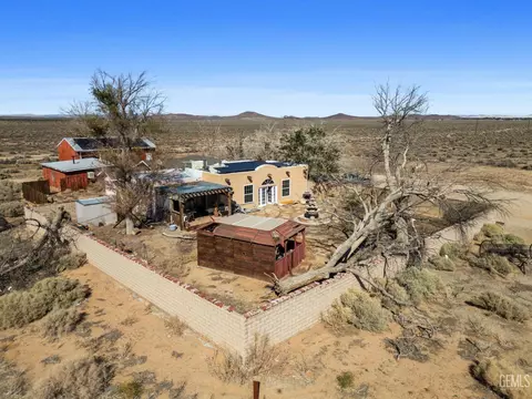 Exterior - 12964 Stubborn Mule Rd, Edwards, CA 93523 photo 17 of 17