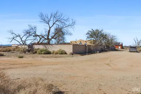 Exterior - 12964 Stubborn Mule Rd, Edwards, CA 93523 photo 15 of 17