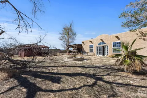 Exterior - 12964 Stubborn Mule Rd, Edwards, CA 93523 photo 12 of 17