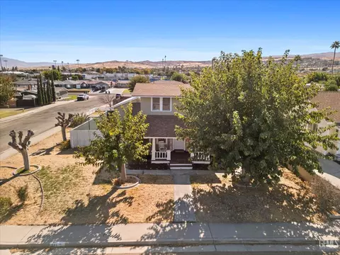 301 Chevron Pl, Taft, CA 93268 photo 3
