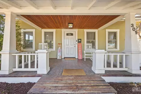 301 Chevron Pl, Taft, CA 93268 photo 2