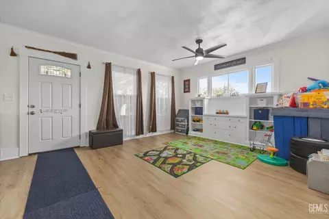 301 Chevron Pl, Taft, CA 93268 photo 12