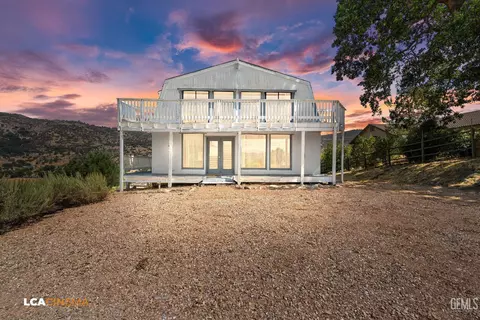 27051 Oakflat Dr, Tehachapi, CA 93561 photo 1