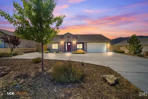 20312 Weston Ave, Tehachapi, CA 93561 photo 1