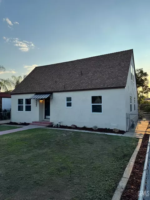 137 Myrtle St, Bakersfield, CA 93304